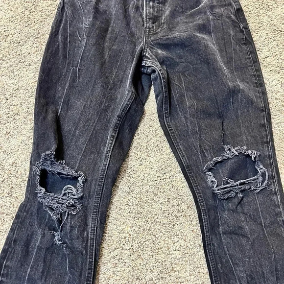 Abercrombie & Fitch Black High Rise Mom Curve Love Jeans Womens 27 4R Distressed - Picture 2 of 12